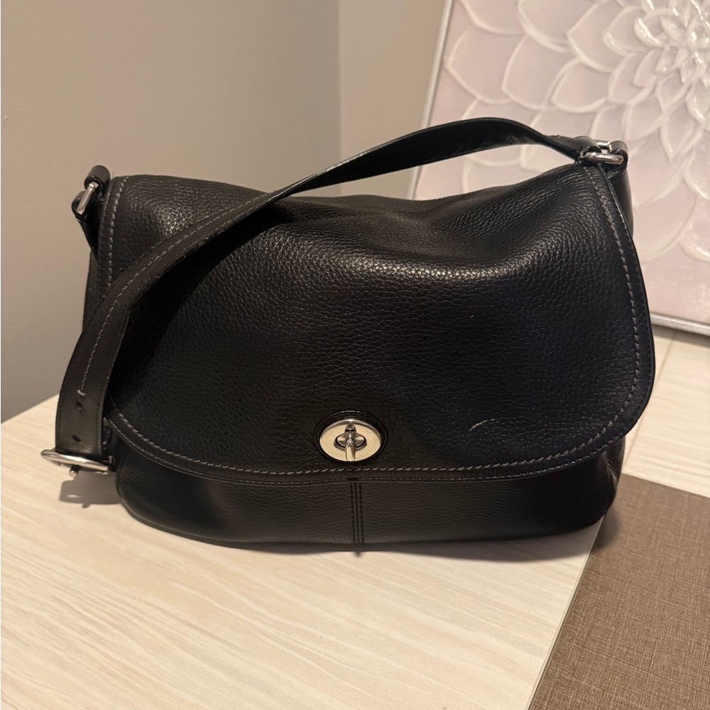 Coach Black Leather Shoulder Bag with Teal Interior